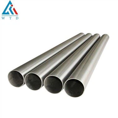Заварена титанова тръба